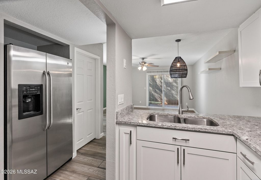 2773 W Anklam Rd Apt F, Tucson, AZ 85745