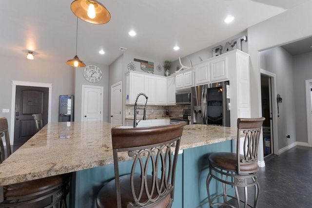 16703 Acorn Lane, Newalla, OK 74857