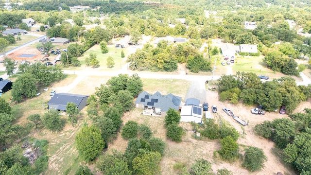 16703 Acorn Lane, Newalla, OK 74857