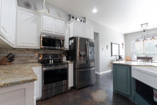 16703 Acorn Lane, Newalla, OK 74857