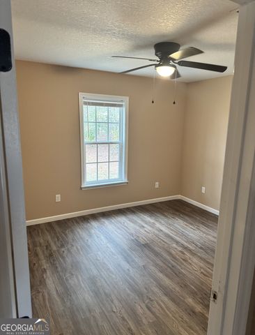 2004 Windsor Avenue, Nashville, GA 31639