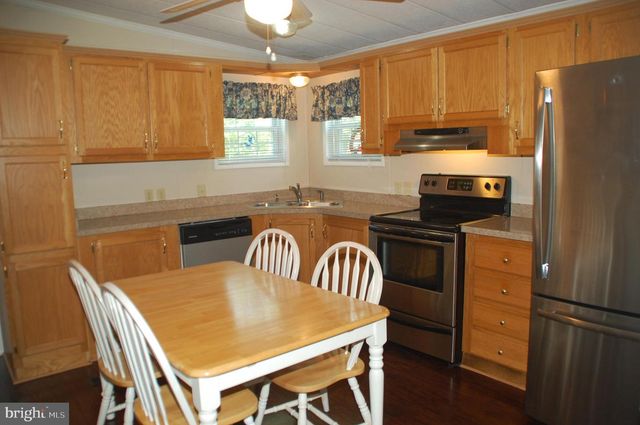 18 ASHETON LANE, Souderton, PA 18964