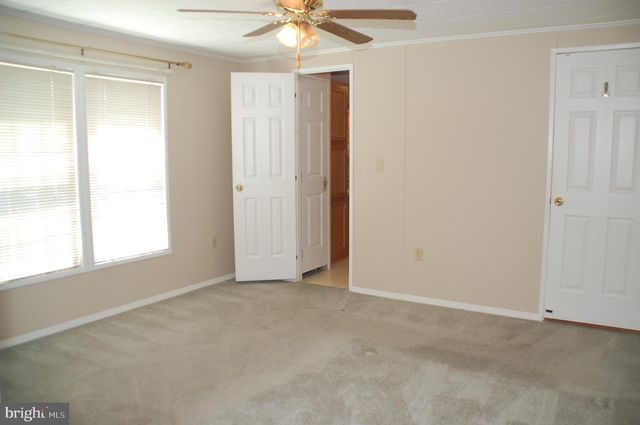 18 ASHETON LANE, Souderton, PA 18964