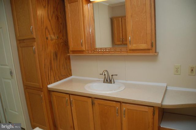 18 ASHETON LANE, Souderton, PA 18964