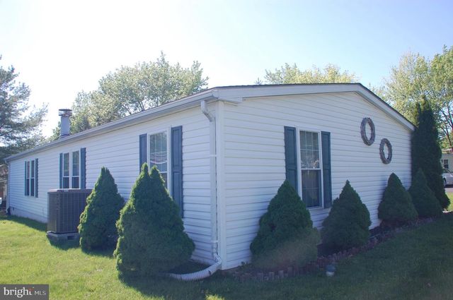 18 ASHETON LANE, Souderton, PA 18964