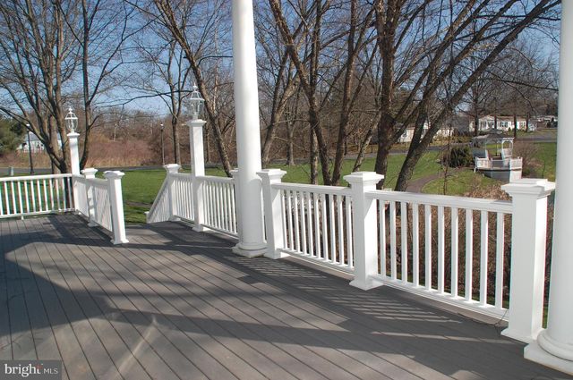 18 ASHETON LANE, Souderton, PA 18964