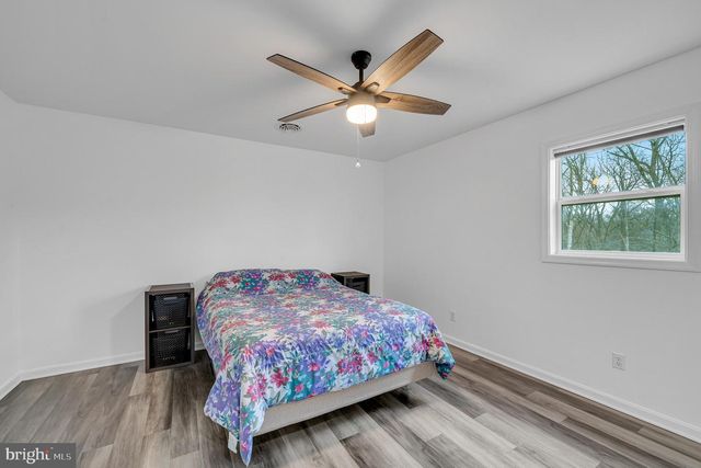 60 ARMORY DR, Chambersburg, PA 17202