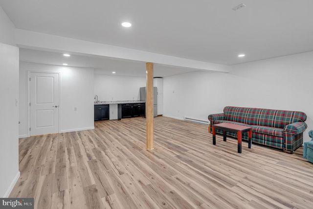 60 ARMORY DR, Chambersburg, PA 17202