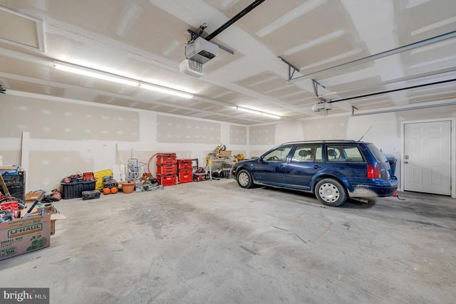 60 ARMORY DR, Chambersburg, PA 17202