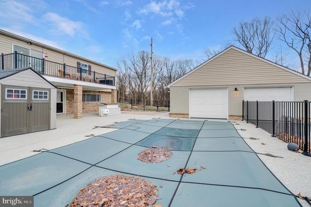 60 ARMORY DR, Chambersburg, PA 17202