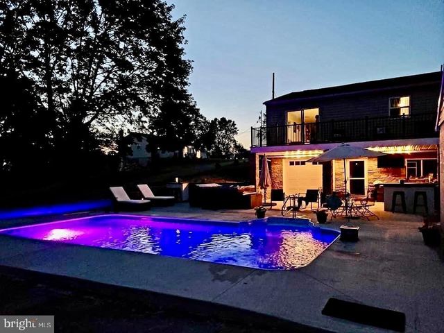 60 ARMORY DR, Chambersburg, PA 17202