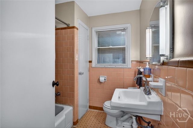 116 E 66th Street, Savannah, GA 31405