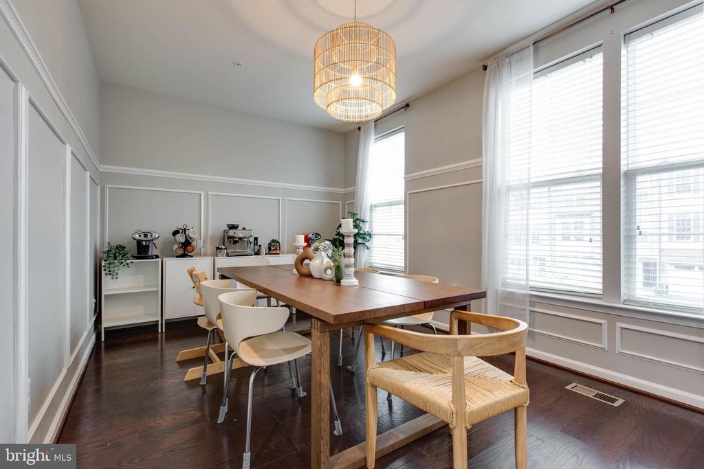 Image 10 of property listing at 5622 SCOTT RIDGE PL, Frederick, MD 21704