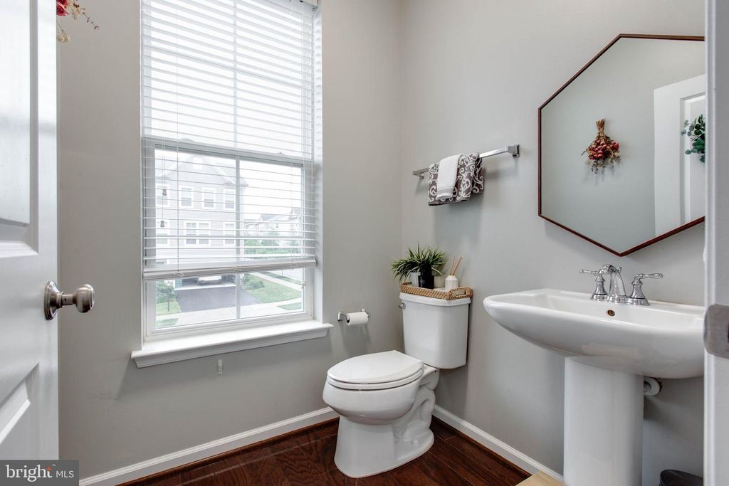 Image 14 of property listing at 5622 SCOTT RIDGE PL, Frederick, MD 21704