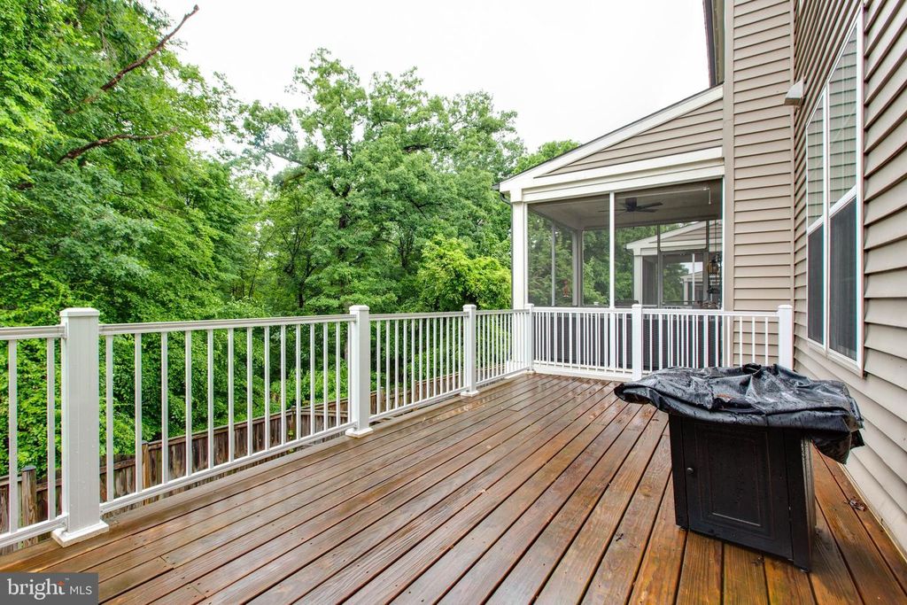 Image 17 of property listing at 5622 SCOTT RIDGE PL, Frederick, MD 21704