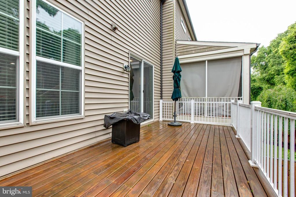 Image 19 of property listing at 5622 SCOTT RIDGE PL, Frederick, MD 21704