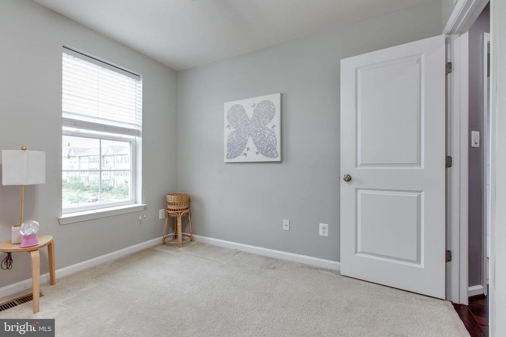 Image 32 of property listing at 5622 SCOTT RIDGE PL, Frederick, MD 21704