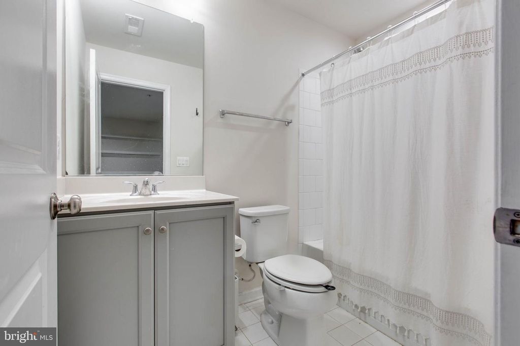 Image 41 of property listing at 5622 SCOTT RIDGE PL, Frederick, MD 21704