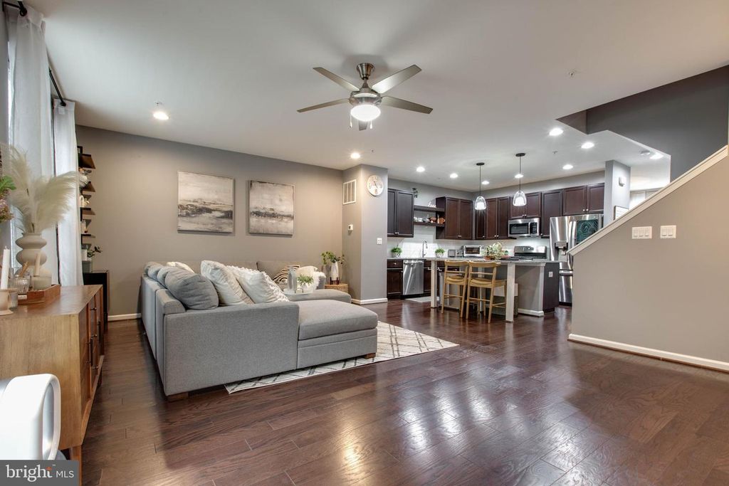 Image 9 of property listing at 5622 SCOTT RIDGE PL, Frederick, MD 21704