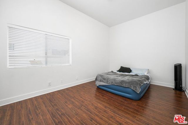 12001 Goshen Avenue 303, Los Angeles, CA 90049