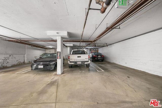 12001 Goshen Avenue 303, Los Angeles, CA 90049