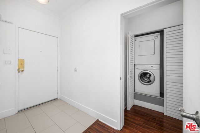 12001 Goshen Avenue 303, Los Angeles, CA 90049