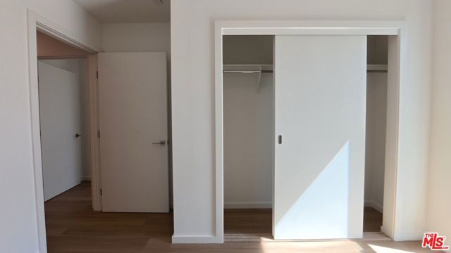 5119 Colfax Avenue 202, Valley Village, CA 91601