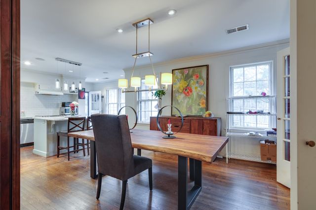 4072 N WALNUT GROVE CIR, Memphis, TN 38117