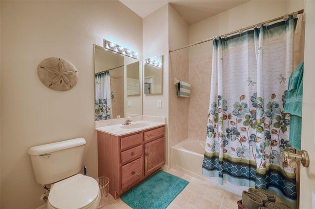 8223 SIMPSON FALLS COURT, Sarasota, FL 34243