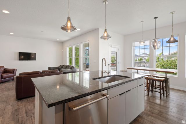 5206 W MELLOW WAY, South Jordan, UT 84009