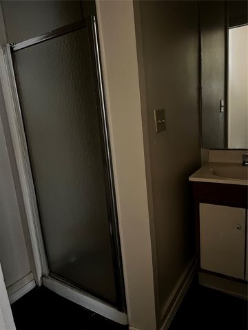 730 E 5TH Street, Erie, PA 16507