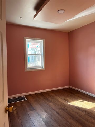 730 E 5TH Street, Erie, PA 16507