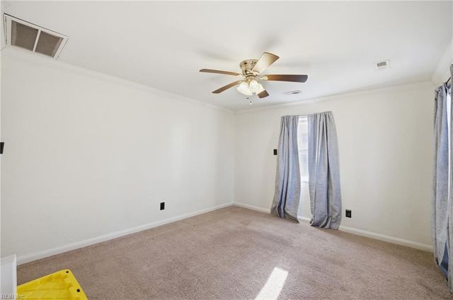 5912 Andrew PL, Newport News, VA 23605