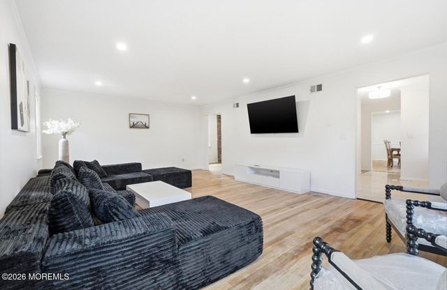 600 N Edgemere Drive, West Allenhurst, NJ 07711
