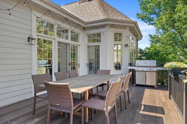 1168 Mary Hill CIRCLE, Hartland, WI 53029
