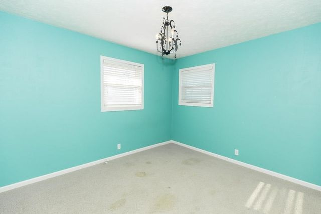 2214 Country Hills Rd, Salina, KS 67401