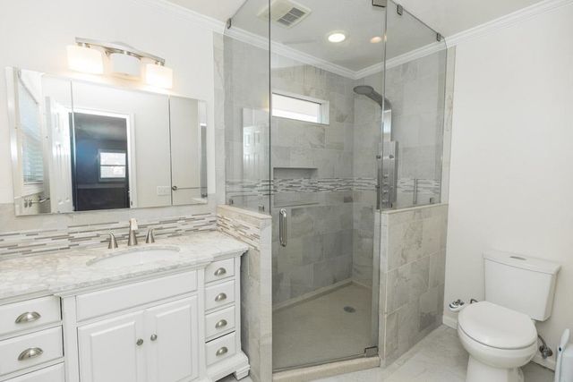 2214 Country Hills Rd, Salina, KS 67401