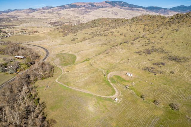 4201 Highway 66, Ashland, OR 97520