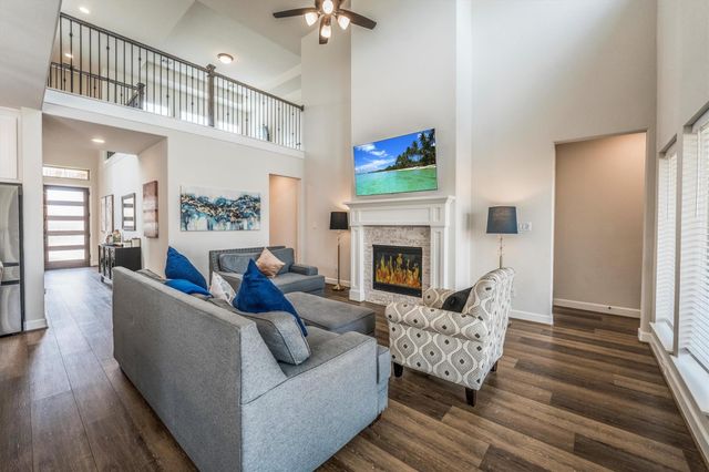 24034 Thornbird Cliff Way, Katy, TX 77493