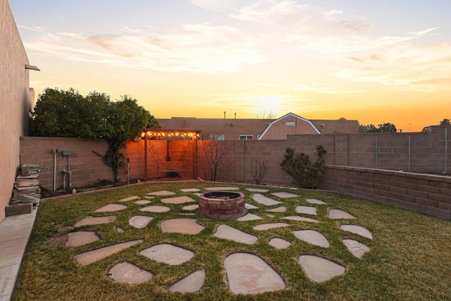 4123 Rancho Gusto NW, Albuquerque, NM 87120