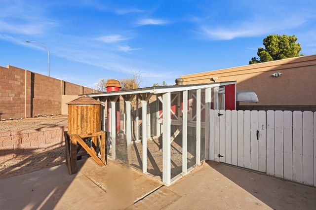 4123 Rancho Gusto NW, Albuquerque, NM 87120