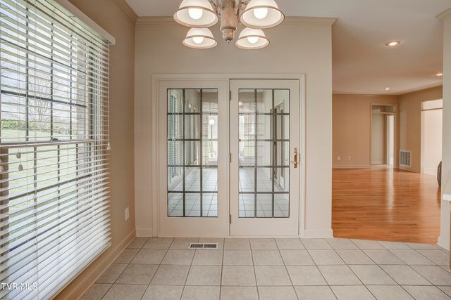 213 Keeland Drive, Johnson City, TN 37615