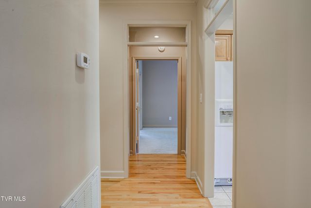 213 Keeland Drive, Johnson City, TN 37615