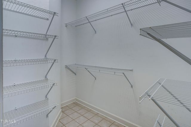 213 Keeland Drive, Johnson City, TN 37615