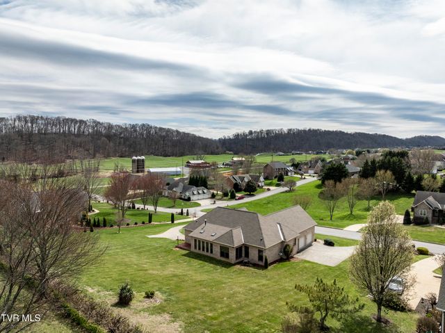 213 Keeland Drive, Johnson City, TN 37615