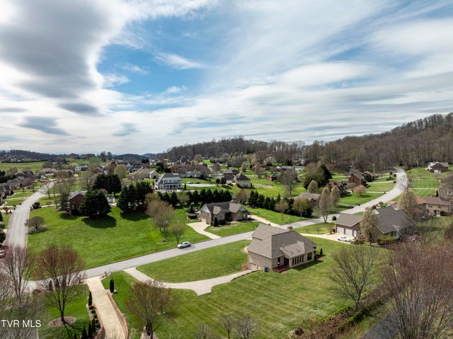 213 Keeland Drive, Johnson City, TN 37615