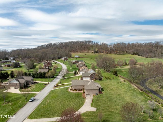 213 Keeland Drive, Johnson City, TN 37615