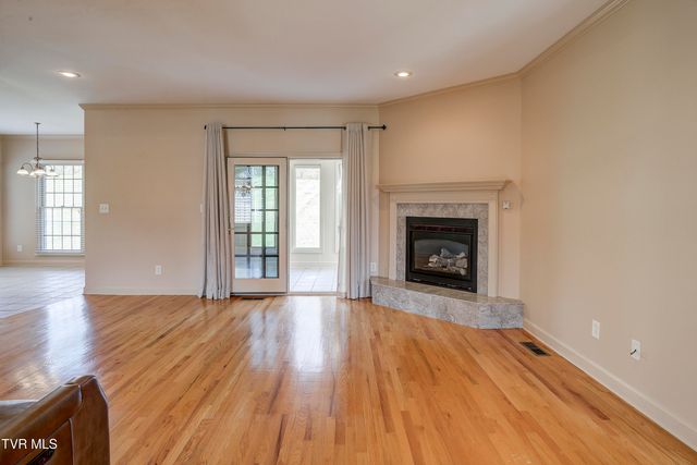 213 Keeland Drive, Johnson City, TN 37615