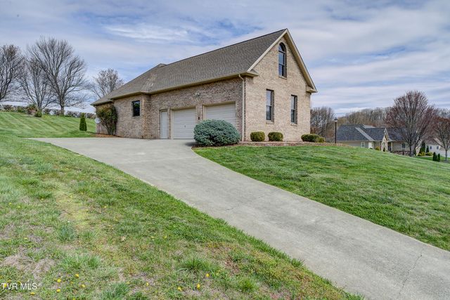 213 Keeland Drive, Johnson City, TN 37615
