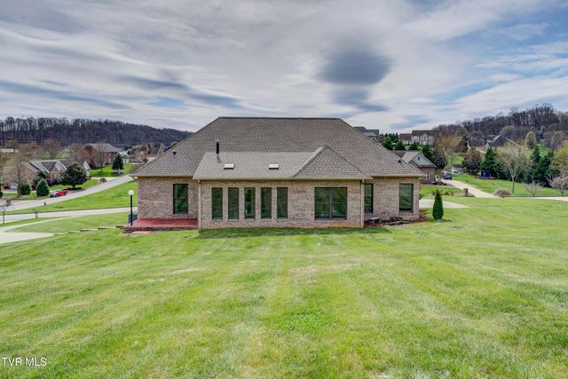 213 Keeland Drive, Johnson City, TN 37615